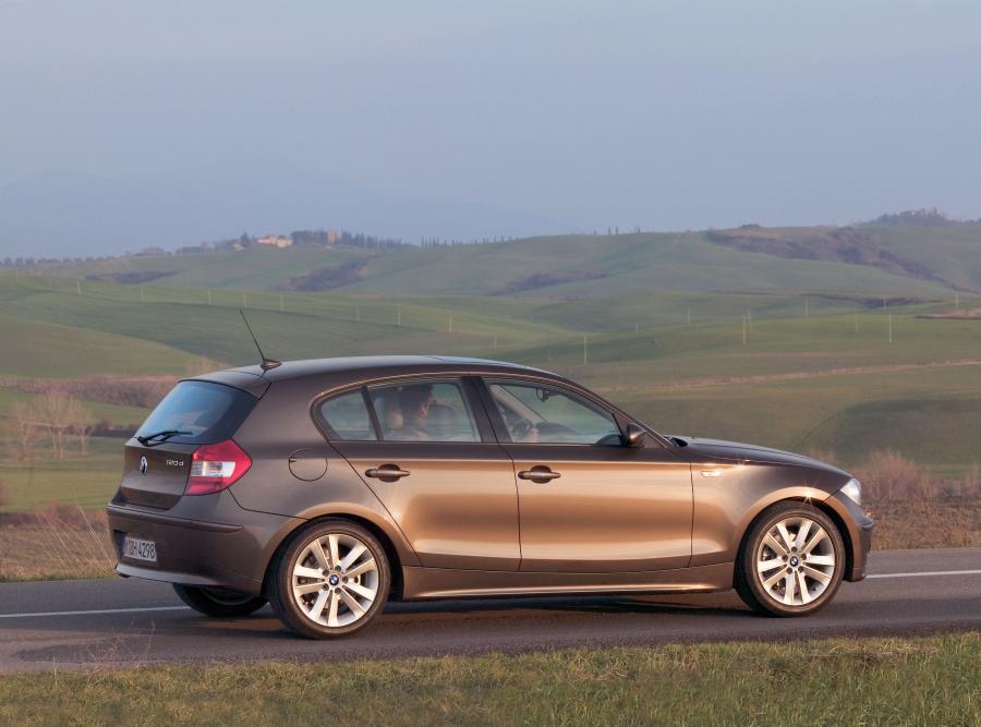  BMW 120d 5-Door (E87) 2004 года  (фото 24 из 37)